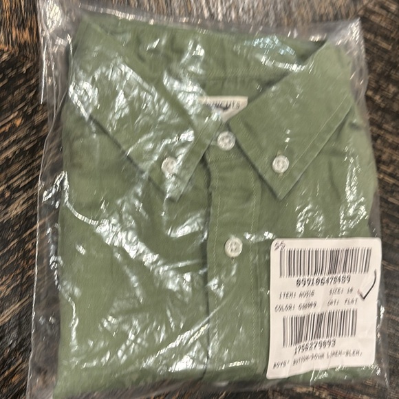J. CREW: Kids' button-down linen-blend shirt in military green NWOT - Picture 3 of 3